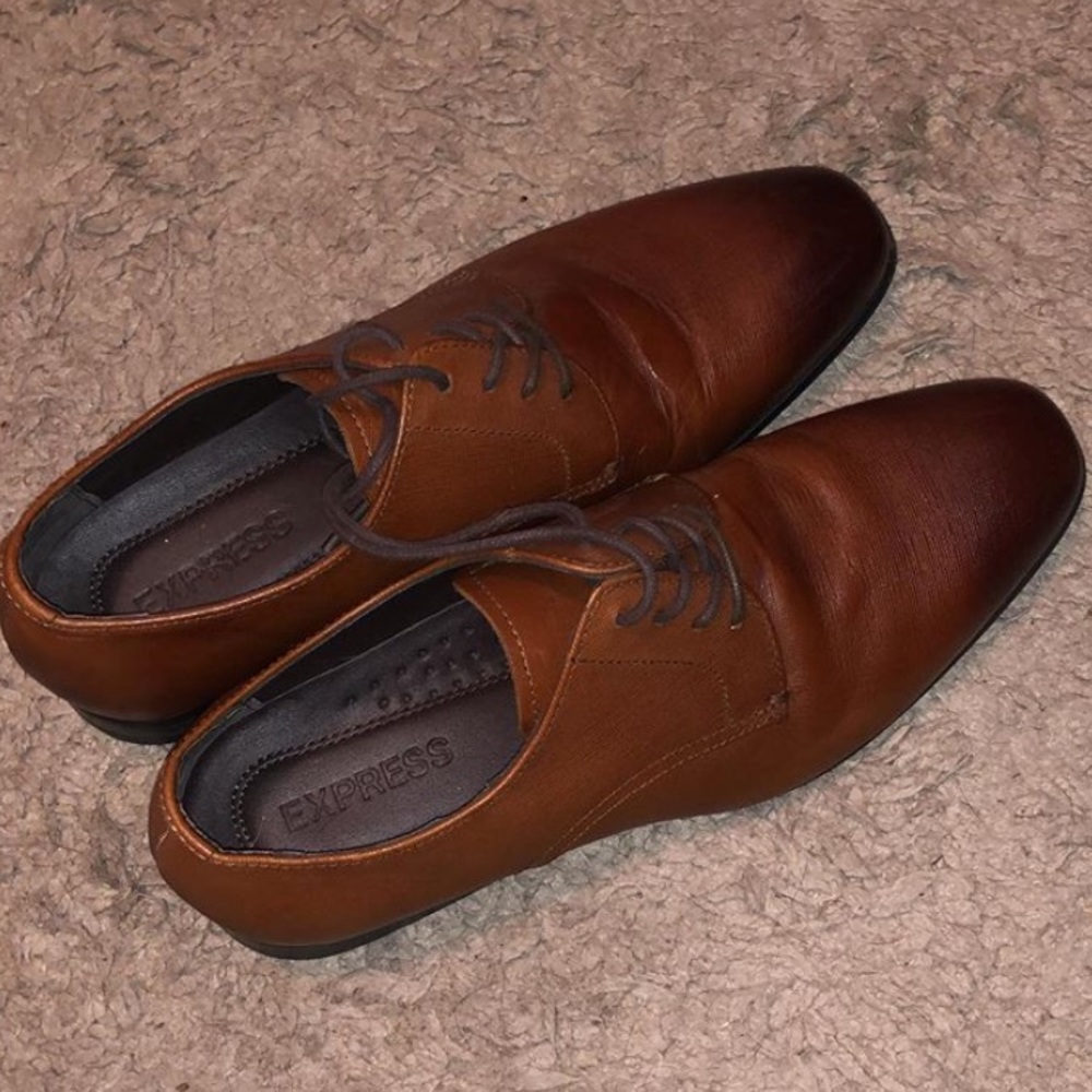 EXPRESS MENS SHOE